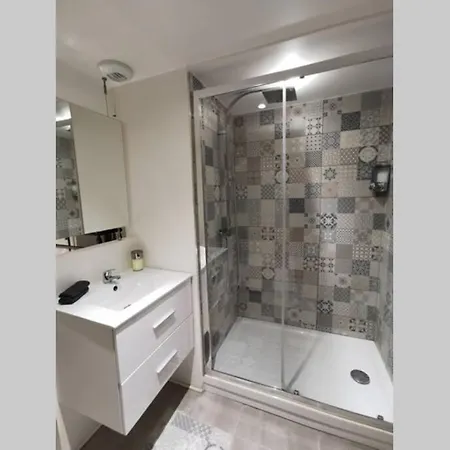 Forum - T1 Bis En Duplex Apartamento Reims